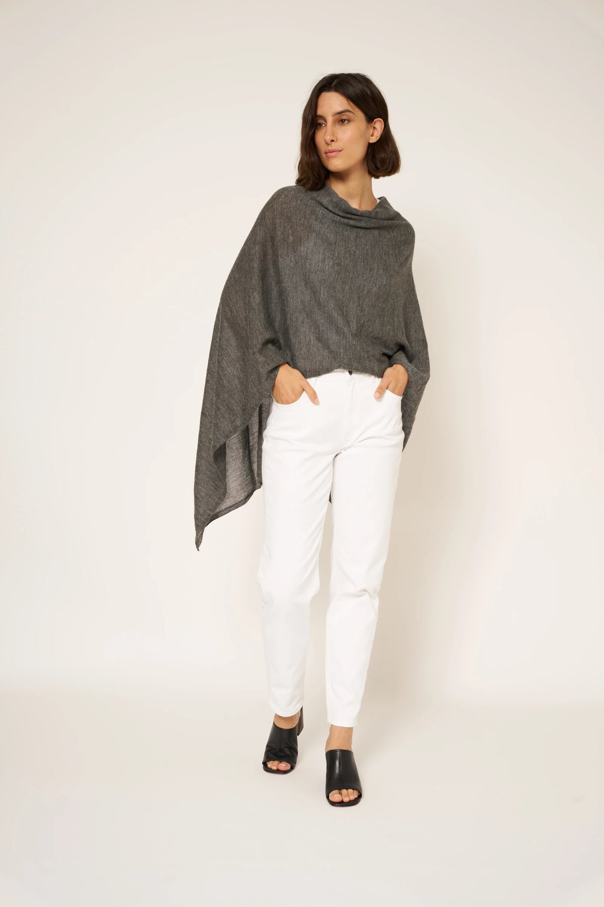 2-IN-1 ELIES PONCHO - HEATHER GREY