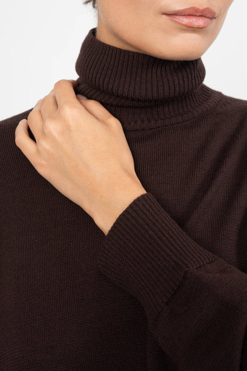 PULL MILOS - DARK BROWN