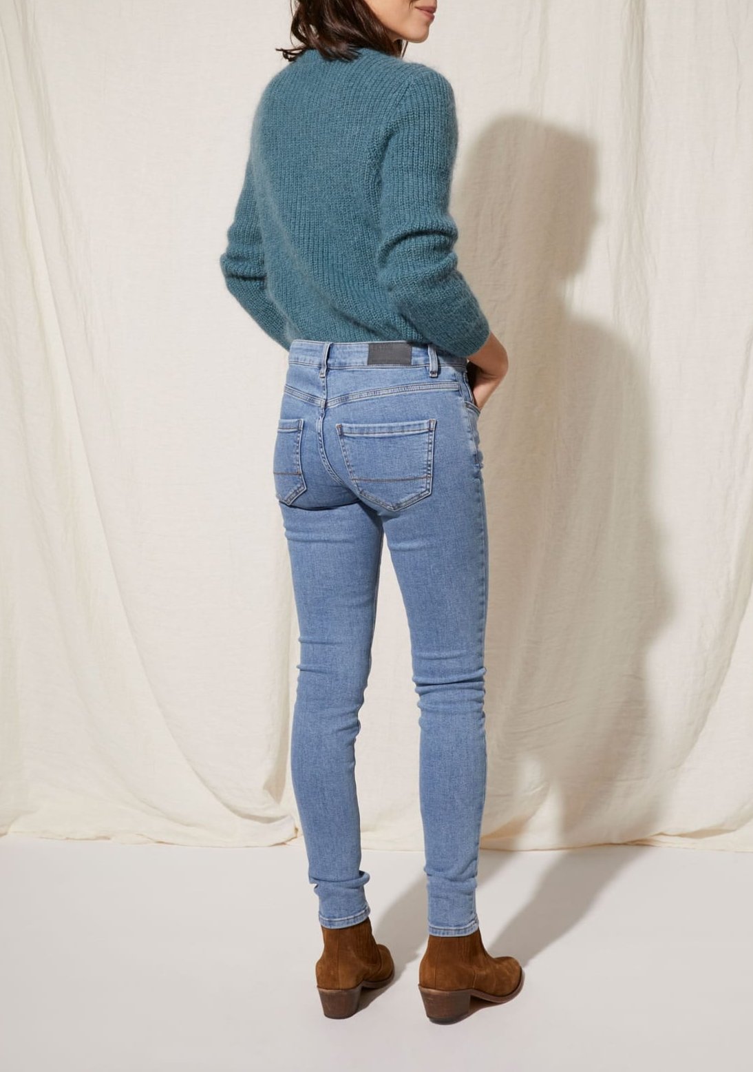 JEAN COLETTE - LIGHT BLUE